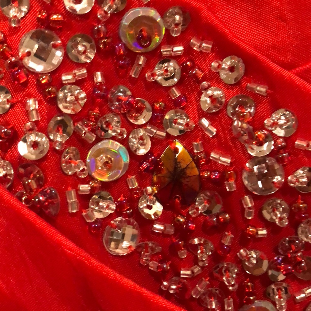 Dress - Picture 3 of 3